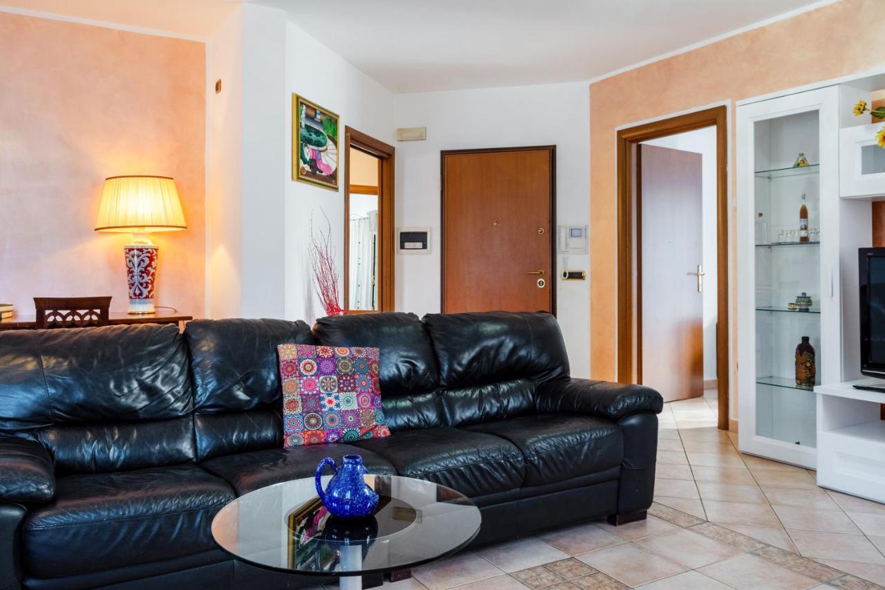 באסטיה אומברה Casa Del Giardino Bright Apartment מראה חיצוני תמונה