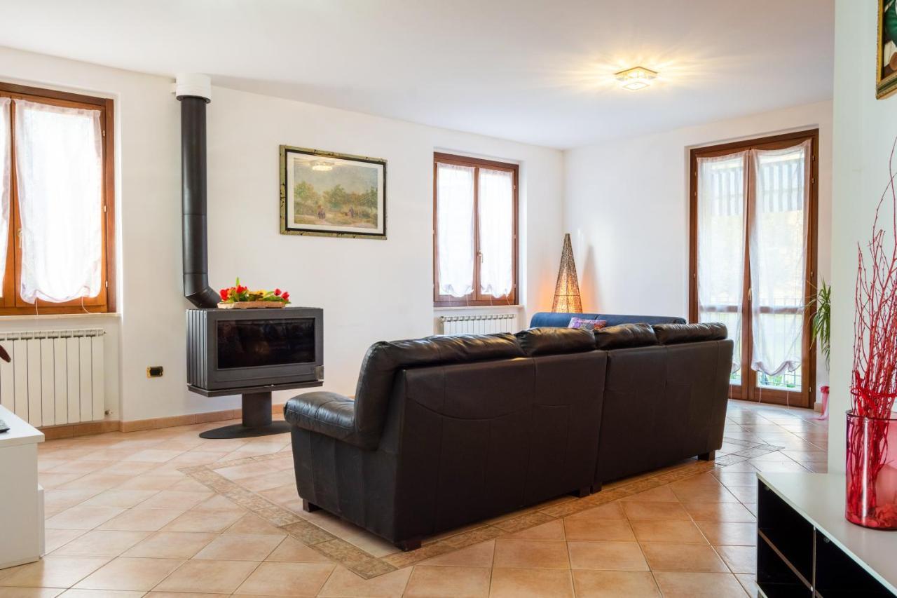באסטיה אומברה Casa Del Giardino Bright Apartment מראה חיצוני תמונה