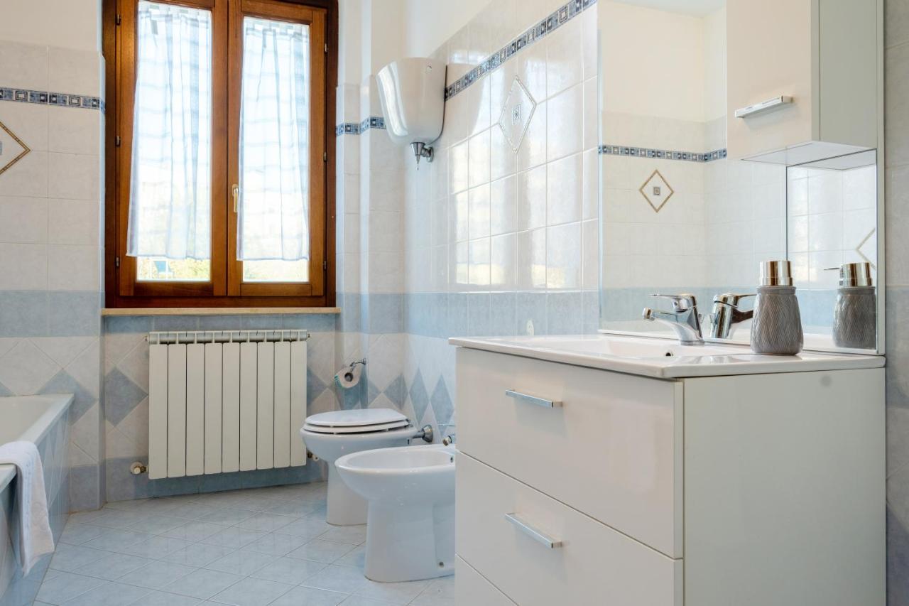 באסטיה אומברה Casa Del Giardino Bright Apartment מראה חיצוני תמונה