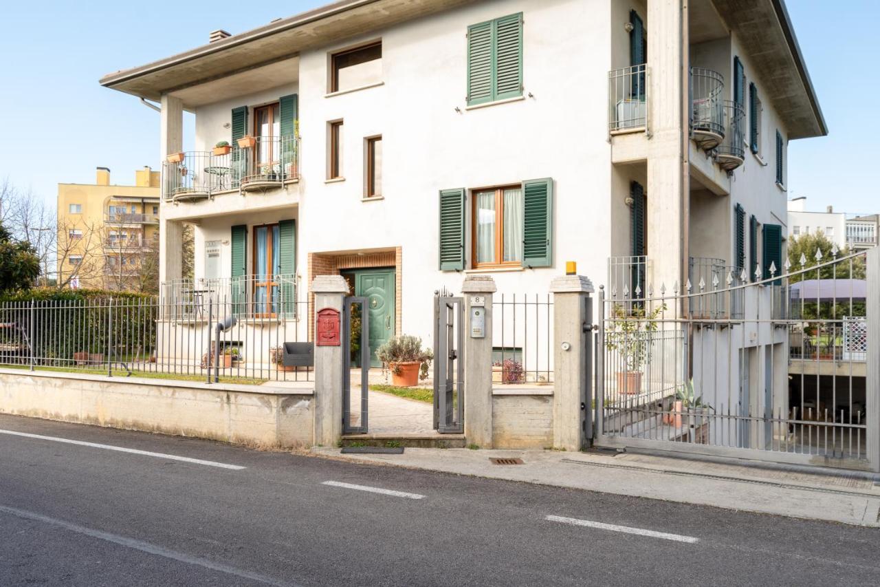 באסטיה אומברה Casa Del Giardino Bright Apartment מראה חיצוני תמונה